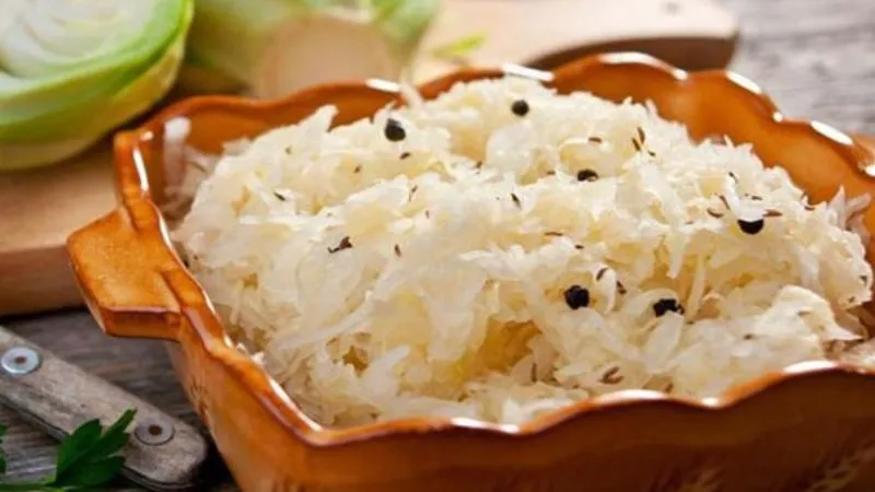 Cách làm bắp cải muối kiểu Đức Sauerkraut đúng chuẩn