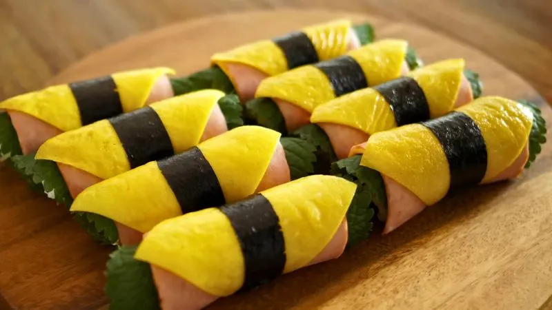 Cách làm sandwich kimbap đủ màu sắc, cả nhà thích mê