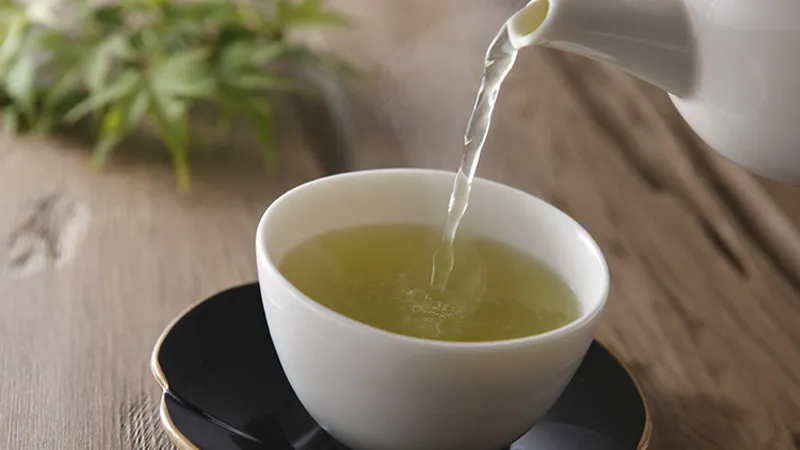 Có nên uống trà xanh để giảm cân?