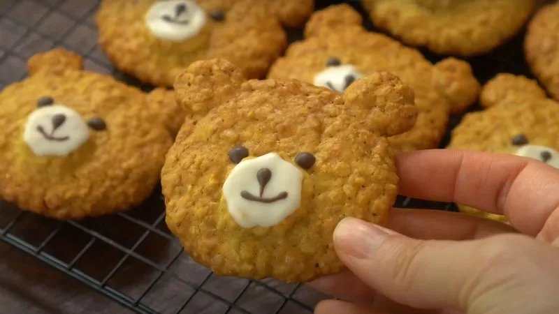 Công thức bánh quy gấu teddy bằng bột yến mạch giòn rụm, bé thích mê