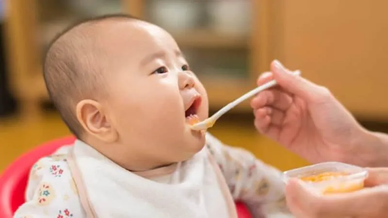 Xây dựng thực đơn ăn dặm cho bé 5 tháng tuổi theo kiểu Nhật