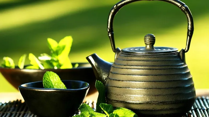 Uống trà xanh giảm cân đúng hay sai?